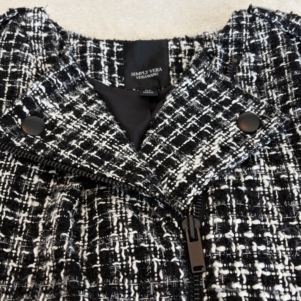 Vera Wang Black and White Tweed Blazer | Size XS - Picture 3 of 10